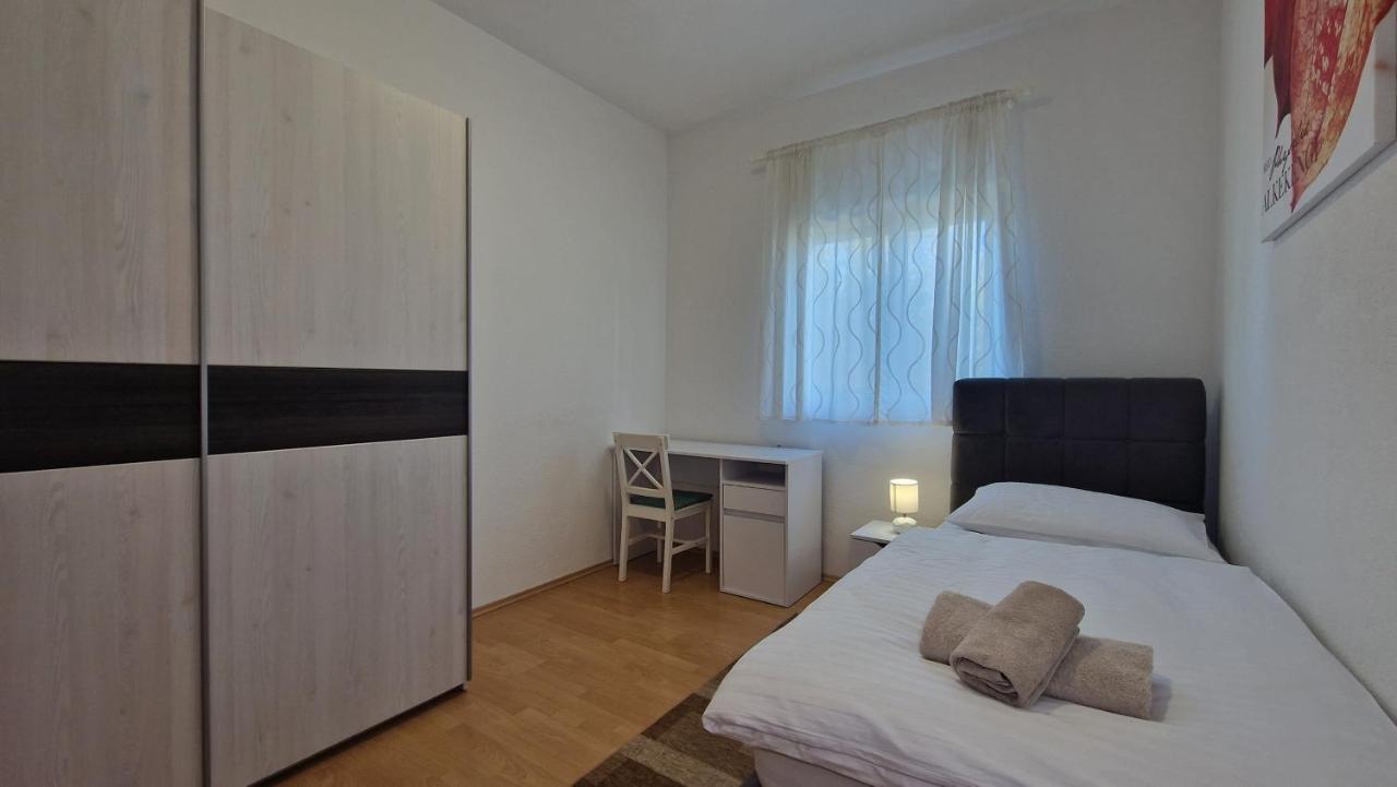 Apartments In Rijeka, Free Parking And Large Terrace, 15Min Drive From The Beach Exteriér fotografie