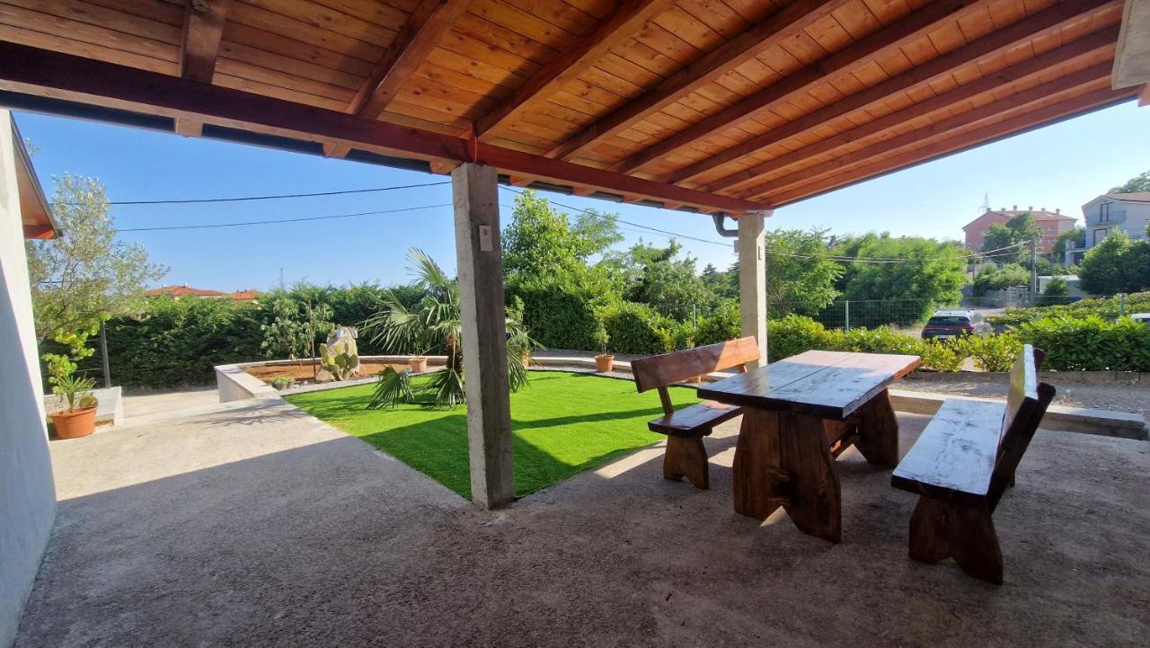 Apartments In Rijeka, Free Parking And Large Terrace, 15Min Drive From The Beach Exteriér fotografie