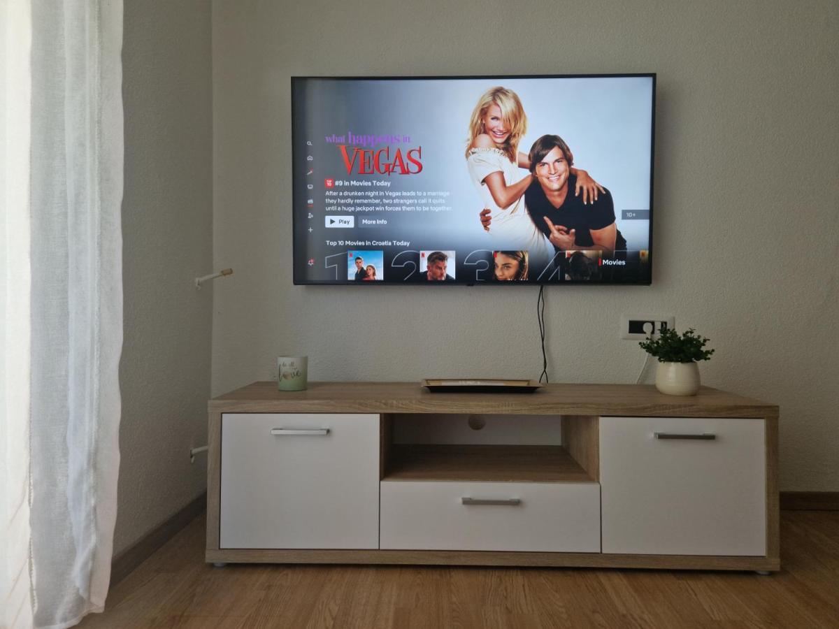Apartments In Rijeka, Free Parking And Large Terrace, 15Min Drive From The Beach Exteriér fotografie